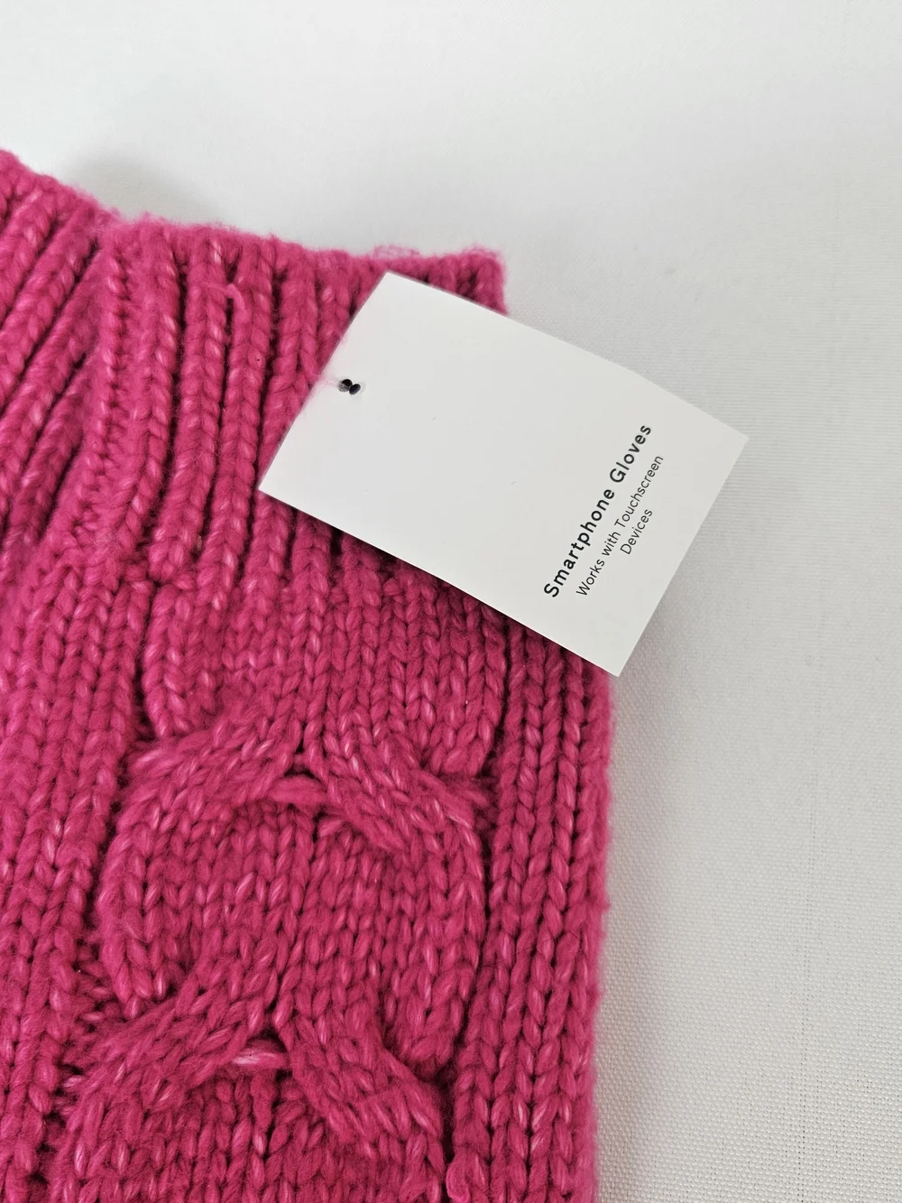 GAP Kids Cable Knit Smartphone  Gloves in Hot Pink New
